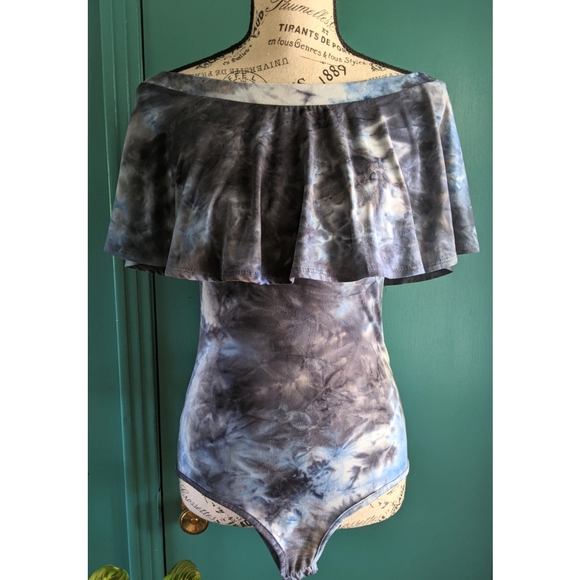 NWOT Tie Dye Flounce Bodysuit - Picture 8 of 8